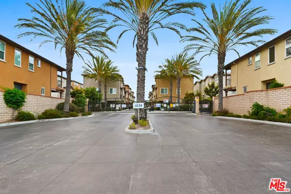 Los Angeles, CA 90047,11929 Manzanilla LN