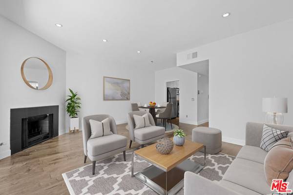 10800 Peach Grove ST #10, North Hollywood, CA 91601