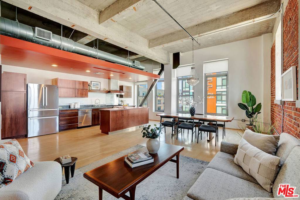 207 E Broadway #402, Long Beach, CA 90802