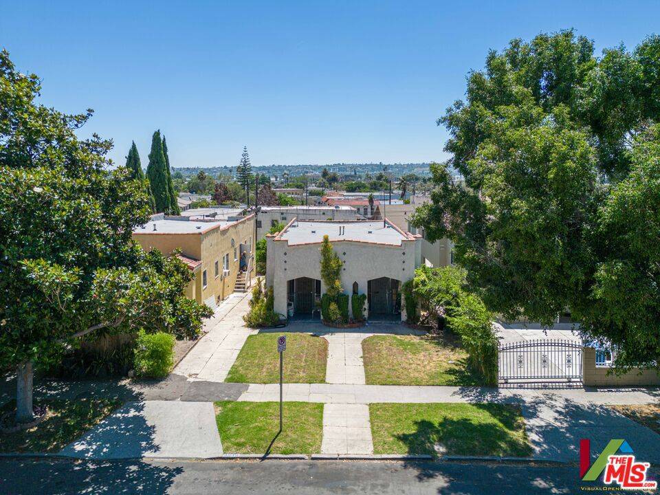 Los Angeles, CA 90018,3918 W 28th ST