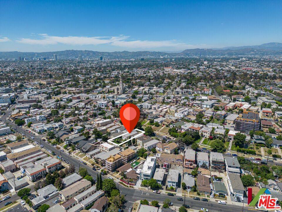 Los Angeles, CA 90018,3918 W 28th ST