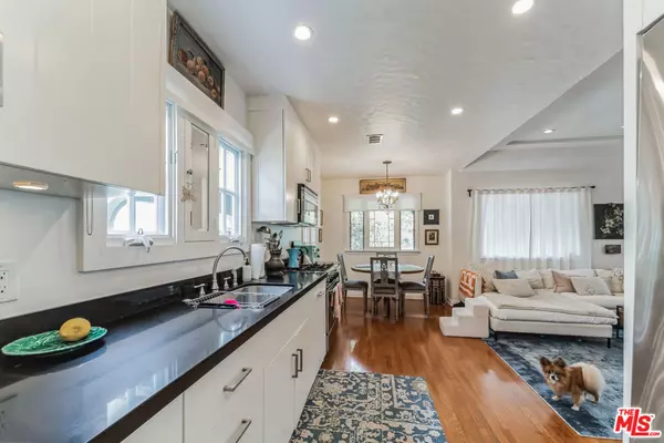 West Hollywood, CA 90048,353 Huntley DR