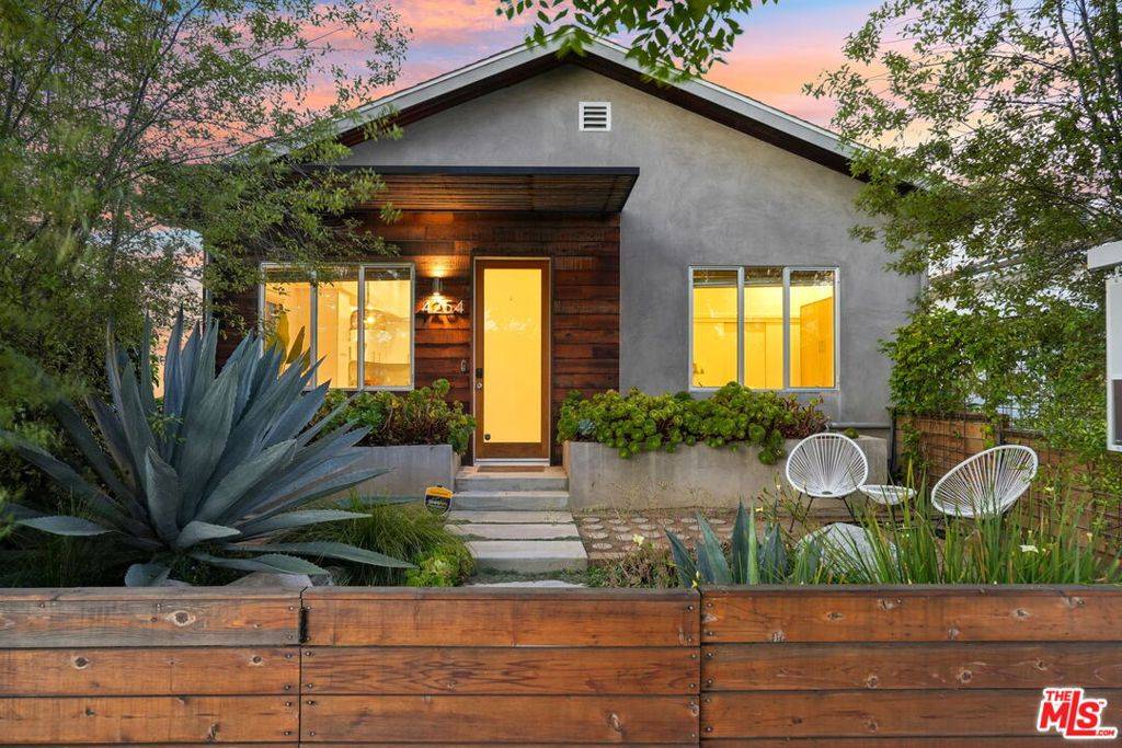 Los Angeles, CA 90066,4254 Beethoven ST