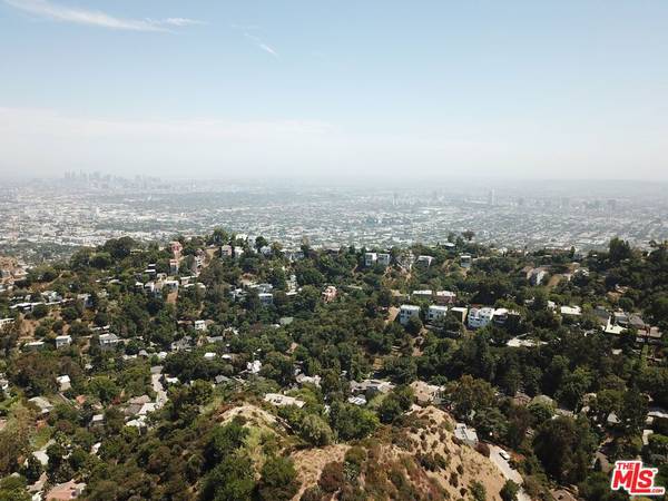 2072 N Lewis TER, Los Angeles, CA 90046