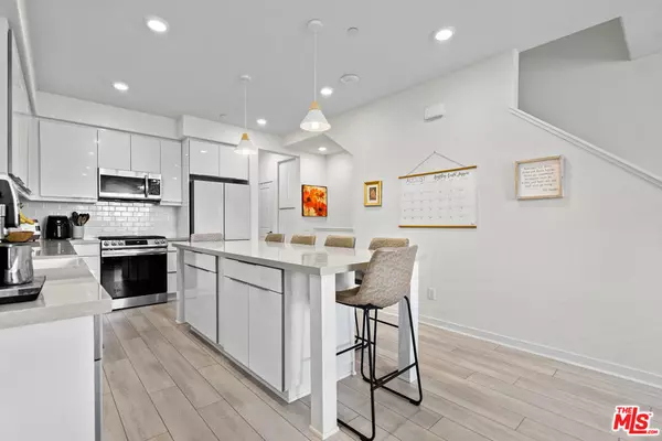 Rosemead, CA 91770,8448 Lumen ST #4