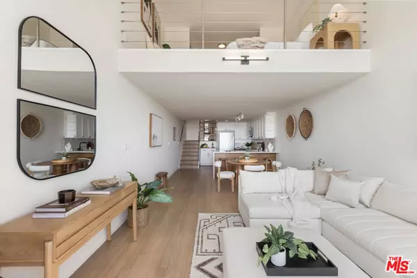 Marina Del Rey, CA 90292,7 Fleet ST #105