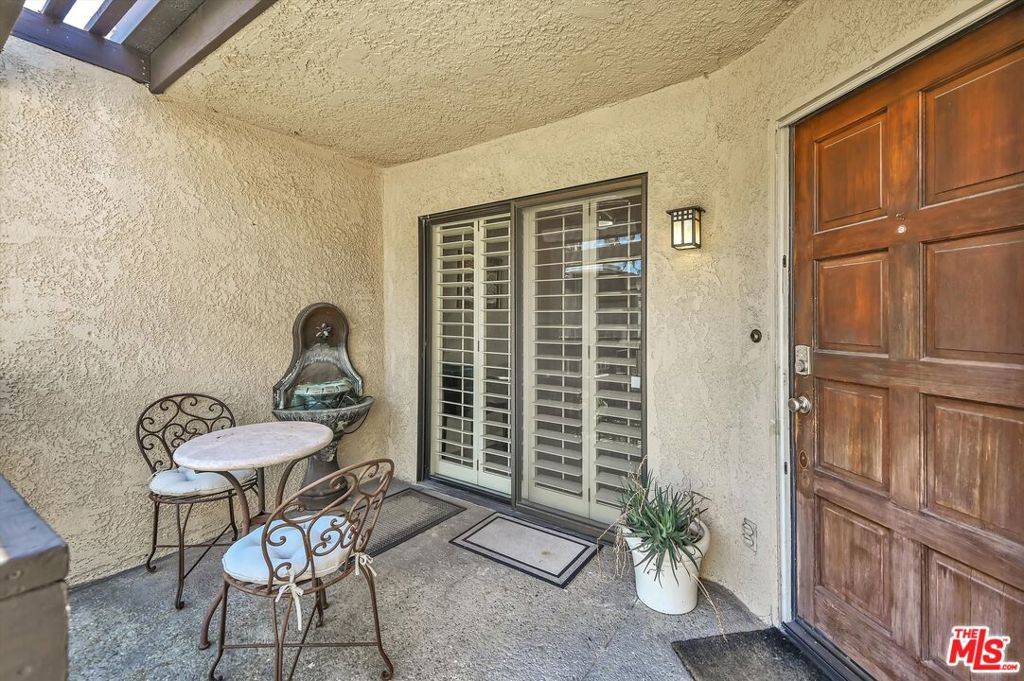 Signal Hill, CA 90755,1923 Molino AVE #302
