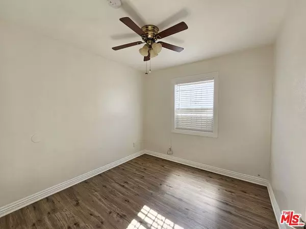 Compton, CA 90221,204 N Spring AVE