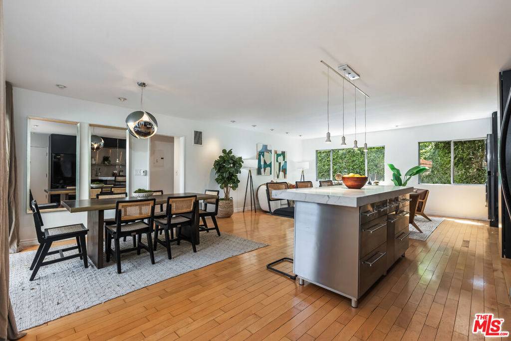 West Hollywood, CA 90046,1233 N Laurel AVE #109