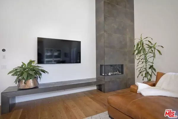 Mammoth Lakes, CA 93546,380 Pine ST
