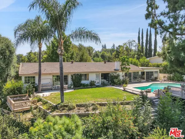 24153 Califa ST, Woodland Hills, CA 91367