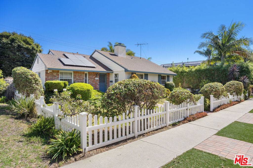 3262 Stoner AVE, Los Angeles, CA 90066