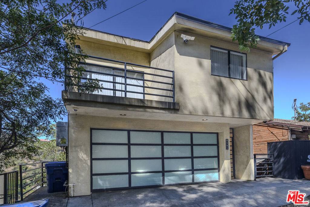 Los Angeles, CA 90046,8581 Cole Crest DR