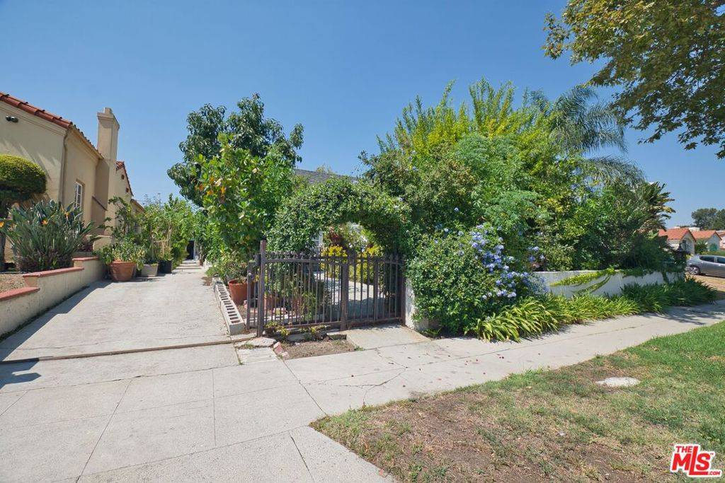 1025 S Burnside AVE, Los Angeles, CA 90019