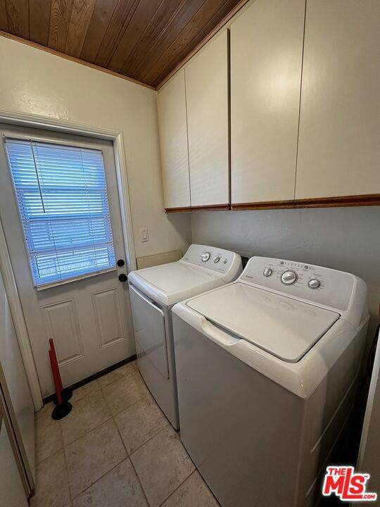Hawthorne, CA 90250,5032 W 139th ST