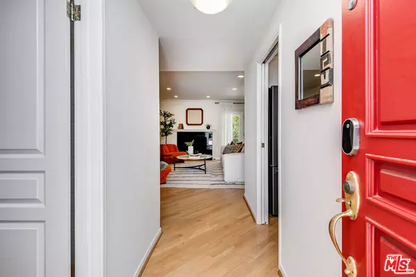 Lake Balboa, CA 91406,17427 Marlin PL