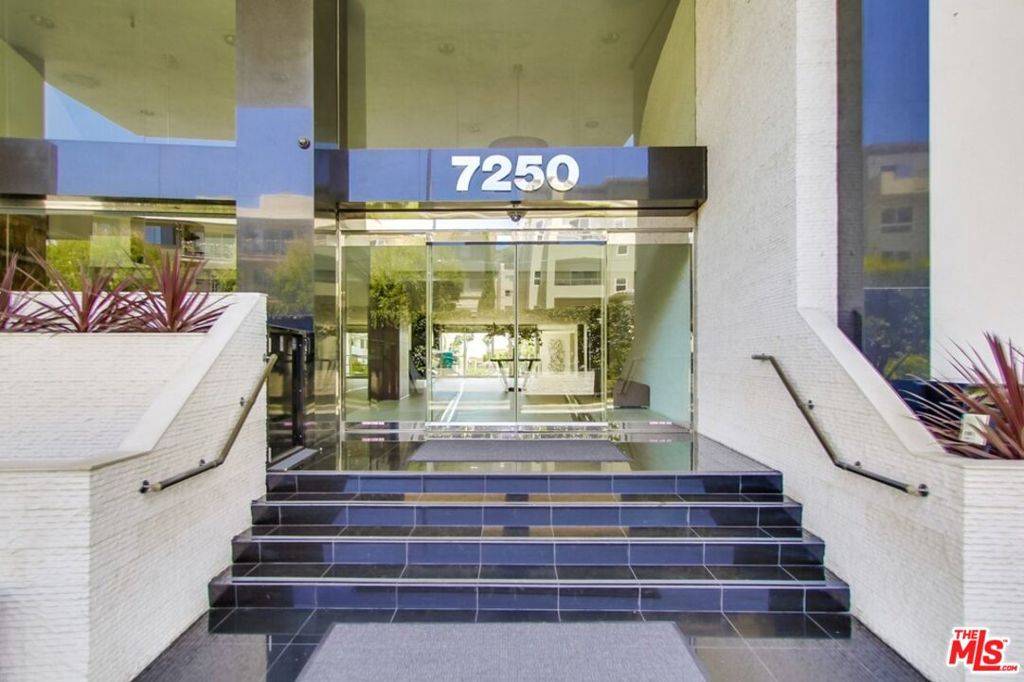 7250 Franklin AVE #504, Los Angeles, CA 90046
