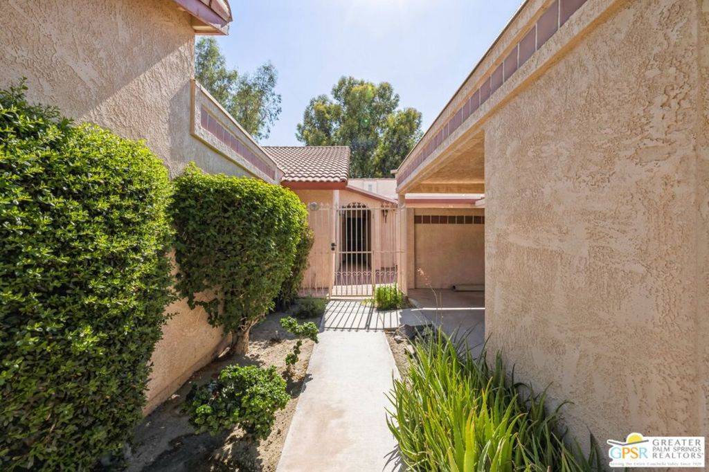 49208 Gaynor ST,  Indio,  CA 92201