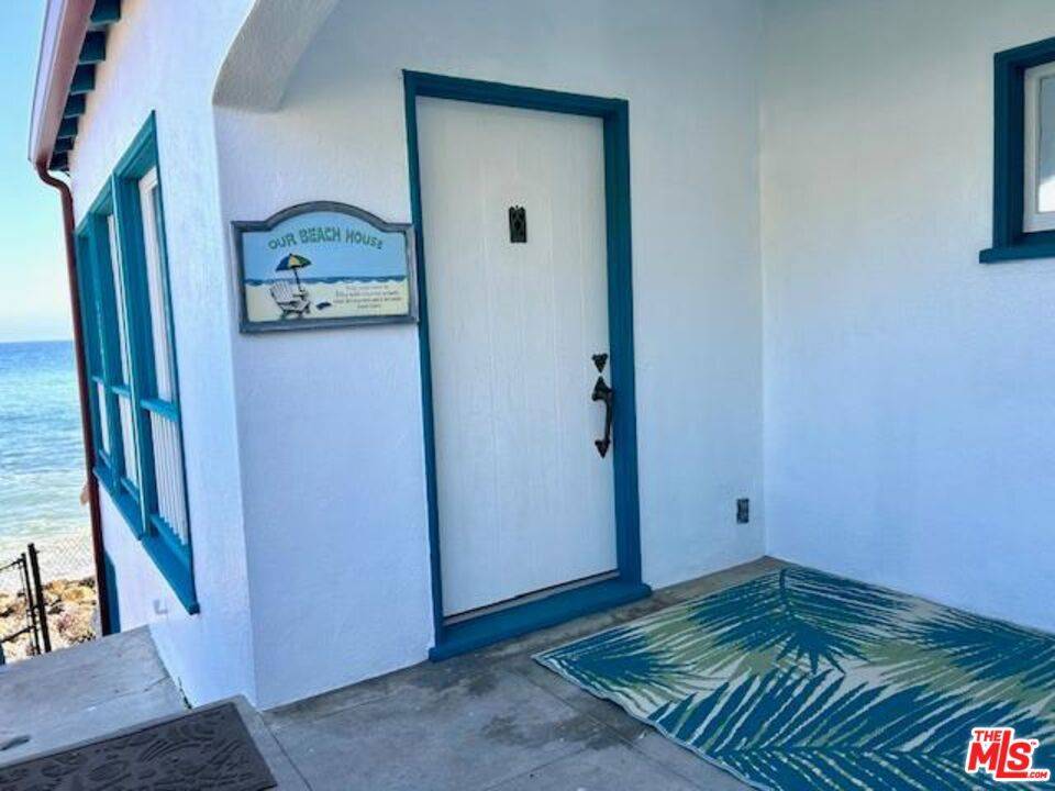 Malibu, CA 90265,21746 Pacific Coast HWY