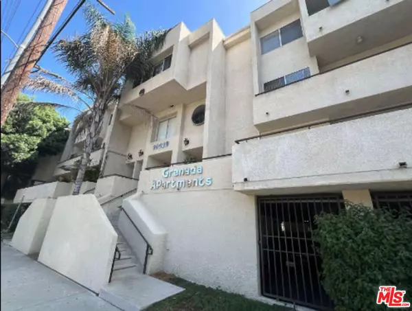 Northridge, CA 91325,10020 Zelzah AVE