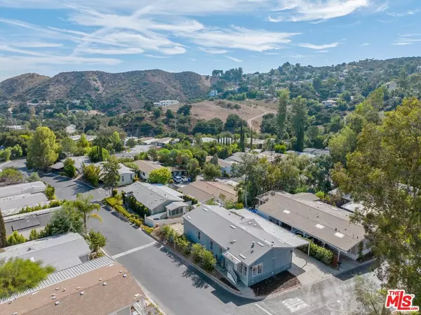 Calabasas, CA 91302,23777 Mulholland HWY #201