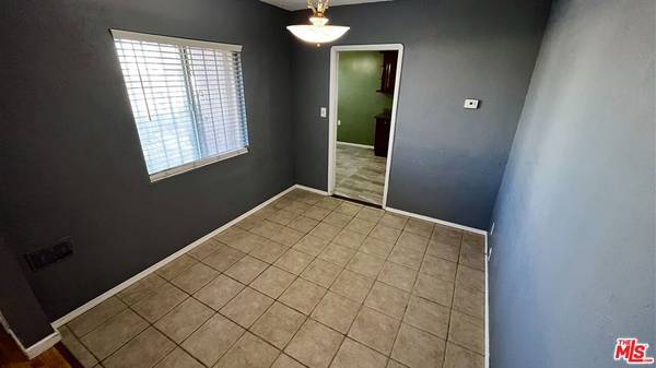 Los Angeles, CA 90061,12125 S Main ST