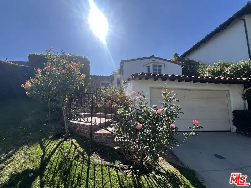 4259 Navajo AVE, Toluca Lake, CA 91602