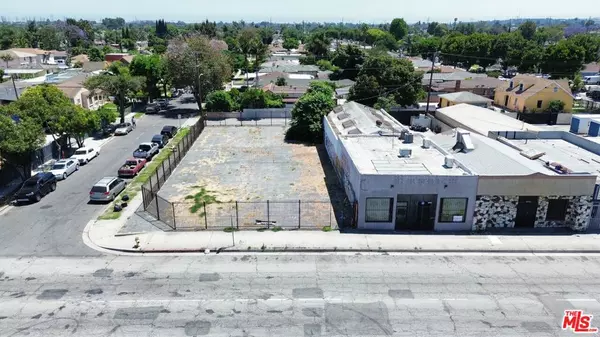Compton, CA 90221,1836 E Compton BLVD