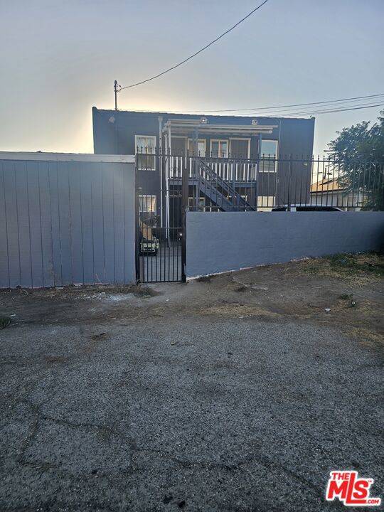 Los Angeles, CA 90031,120 N Avenue 25