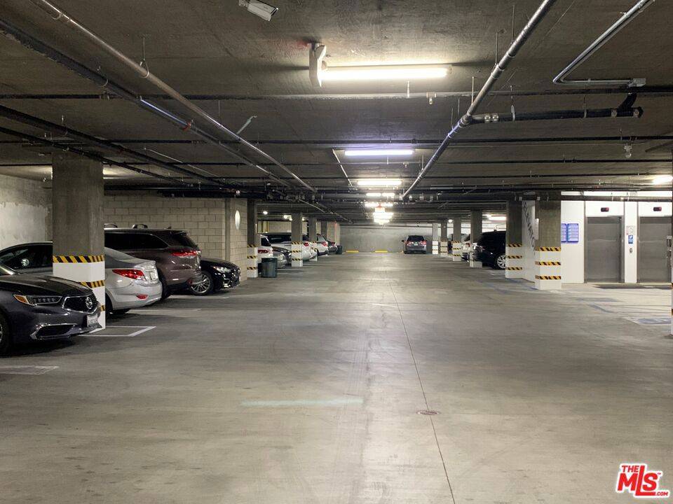Los Angeles, CA 90006,2970 W Olympic BLVD