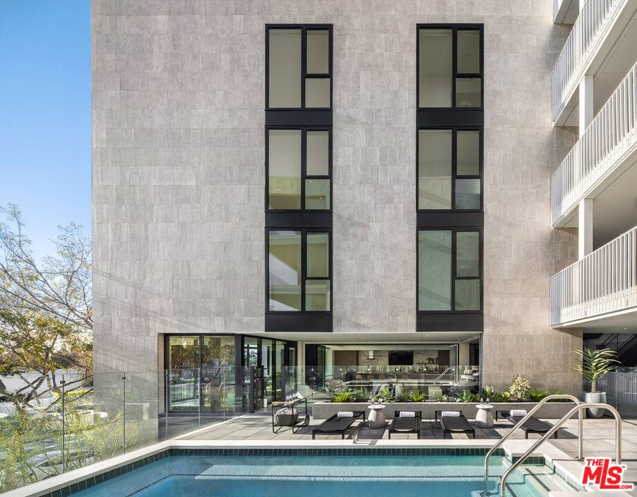 West Hollywood, CA 90069,9001 Santa Monica BLVD #510