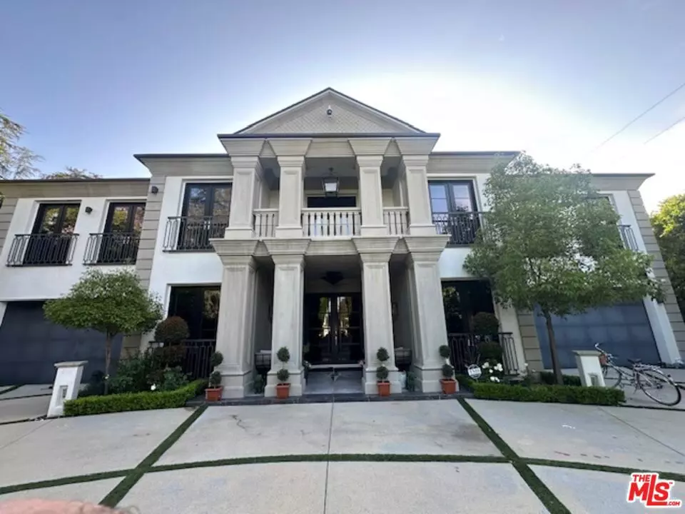 Encino, CA 91436,4425 Haskell AVE