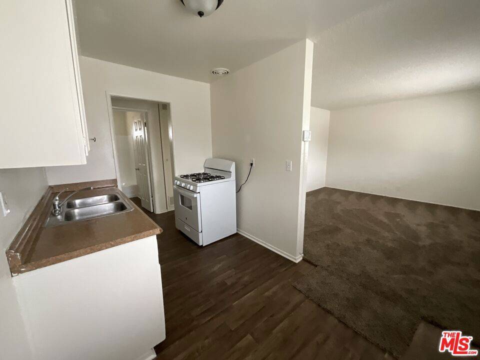 Hemet, CA 92543,501 Cedar PL