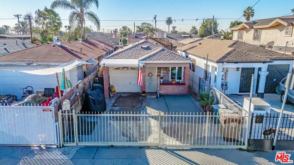 910 W W Elm ST, Compton, CA 90221