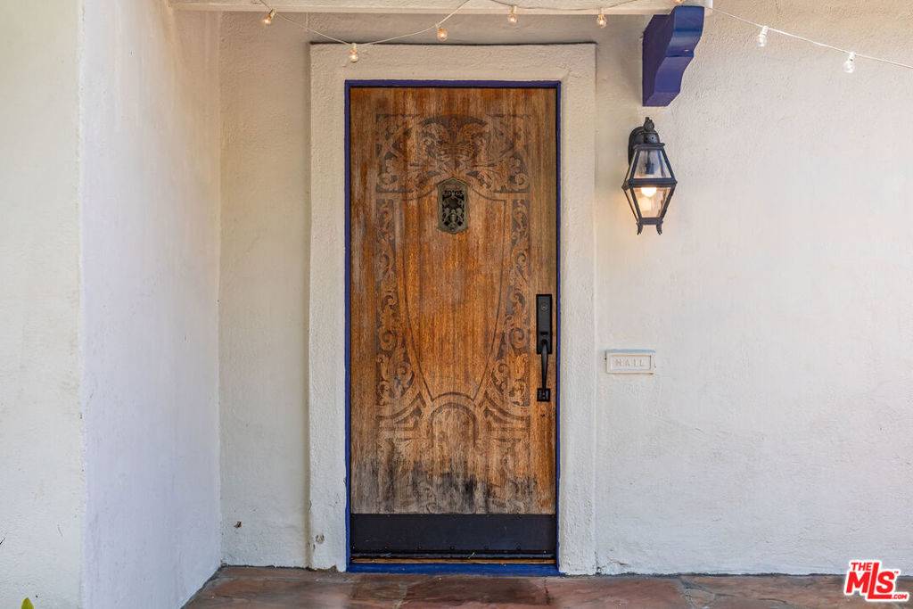 Los Angeles, CA 90046,8754 Arlene Terrace