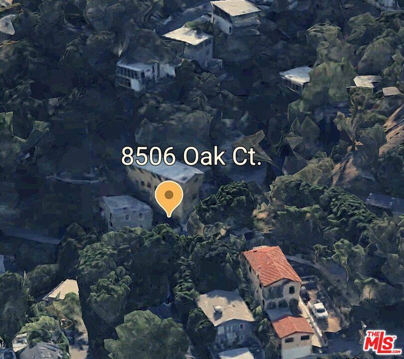 Los Angeles, CA 90046,8506 Oak CT