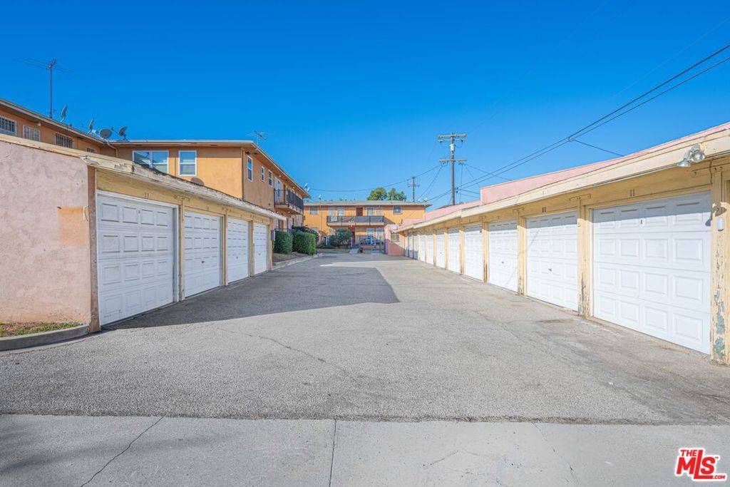 Los Angeles, CA 90043,3311 1/2 W 78th ST