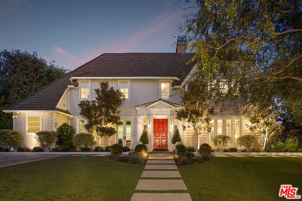 Los Angeles, CA 90046,1822 Camino Palmero ST