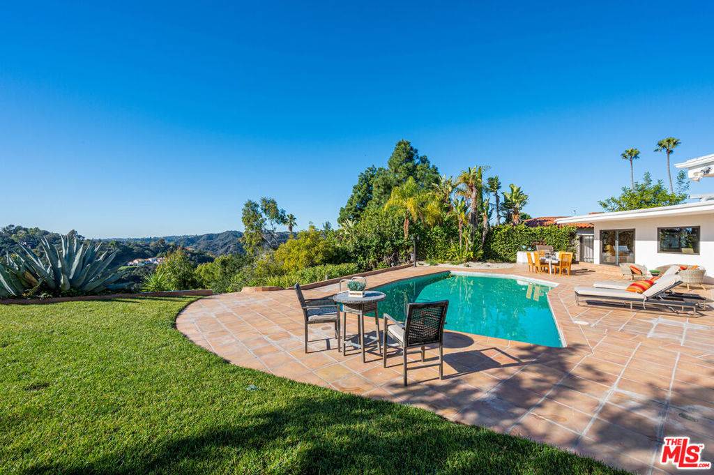 9606 Arby DR, Beverly Hills, CA 90210
