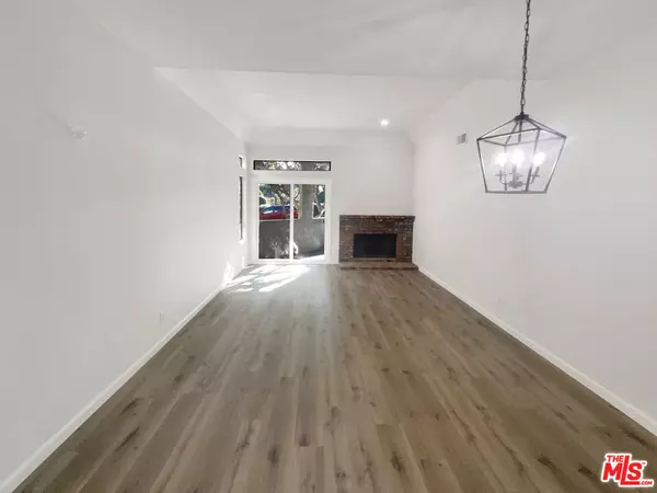 Huntington Beach, CA 92649,5145 Tortuga DR #101