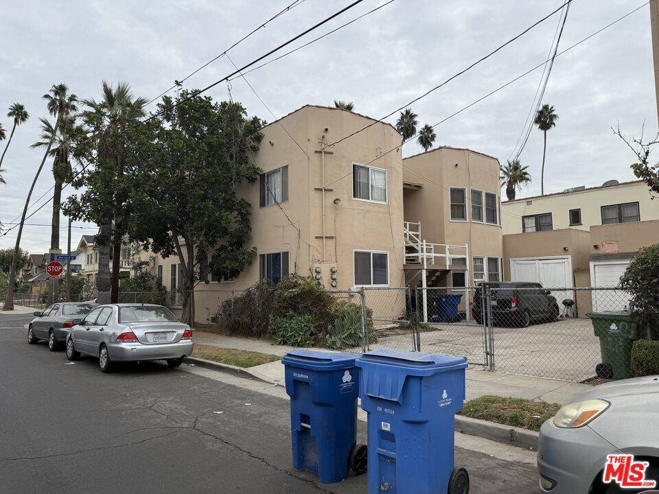 Los Angeles, CA 90006,2150 Cambridge ST