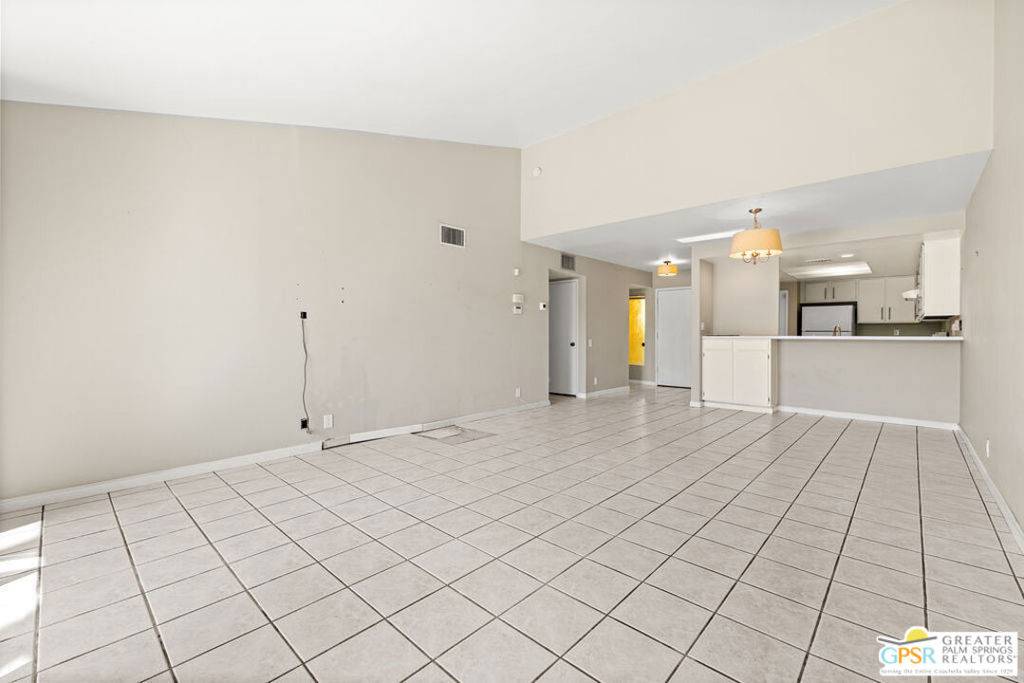Palm Springs, CA 92264,2147 S Via Mazatlan
