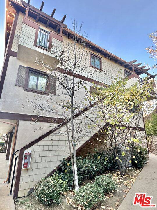 Agoura Hills, CA 91301,5250 Chesebro RD #14