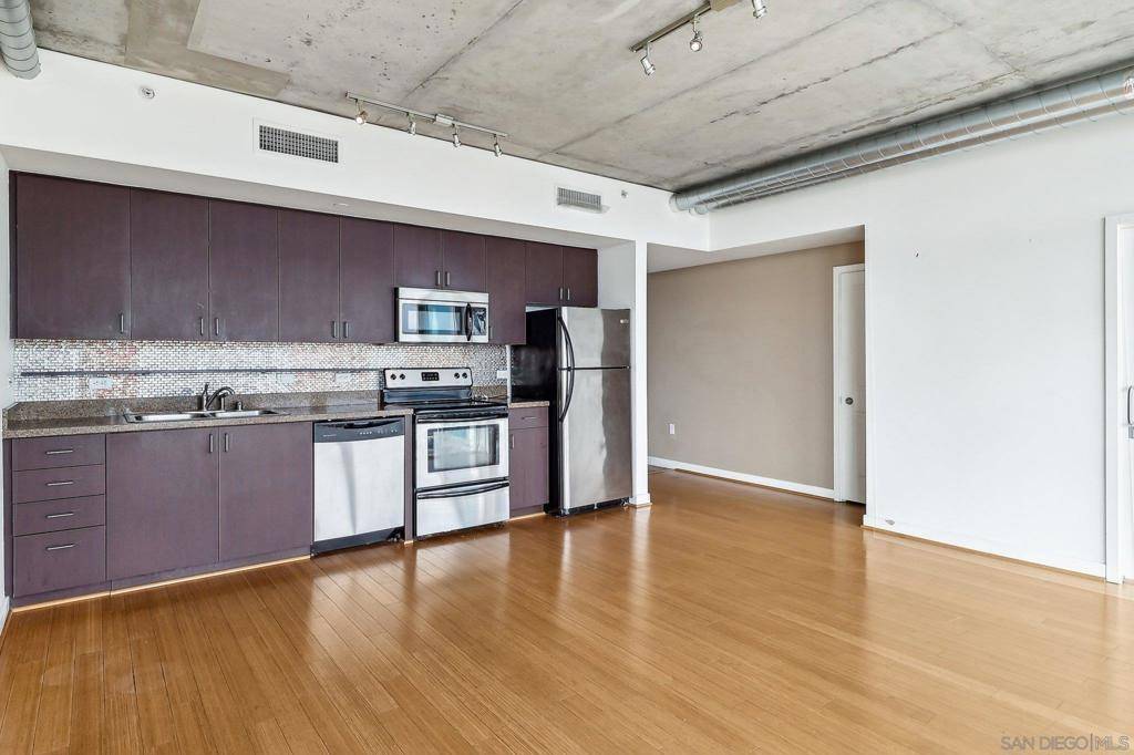 San Diego, CA 92101,1080 Park Blvd #1614