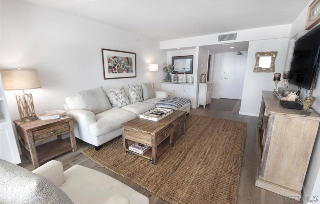 Coronado, CA 92118,1780 Avenida Del Mundo #905