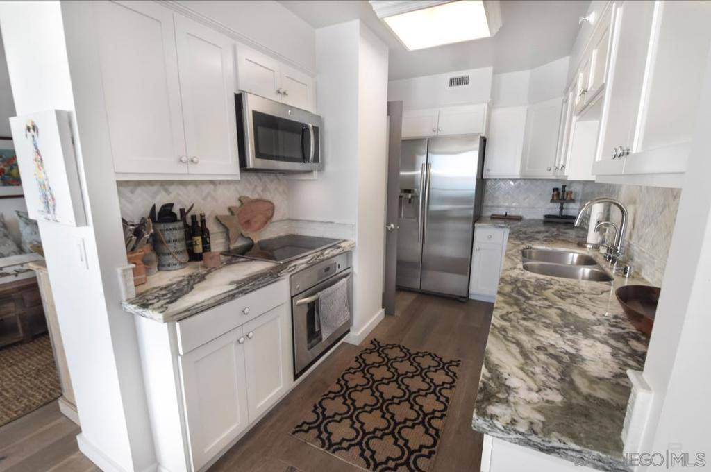 Coronado, CA 92118,1780 Avenida Del Mundo #905