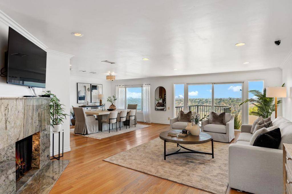 5720 Desert View Drive, La Jolla, CA 92037