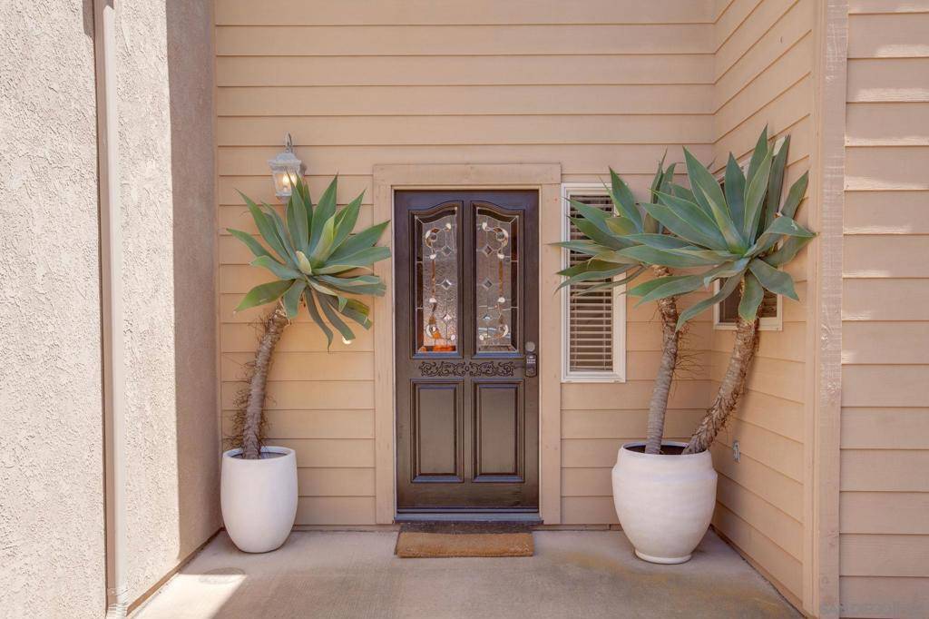 Encinitas, CA 92024,137 Jupiter Street