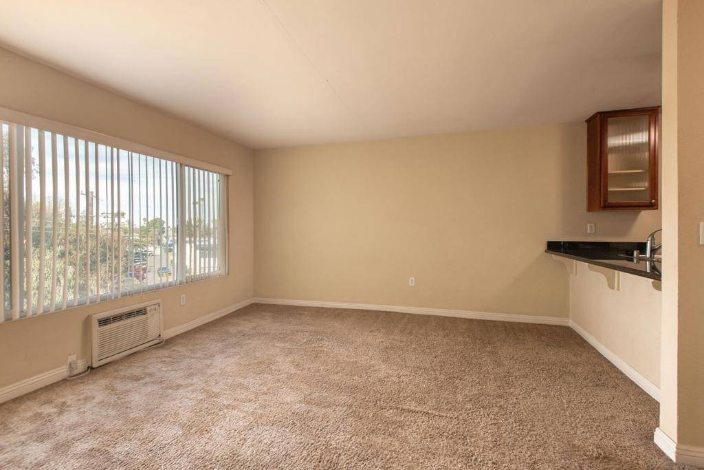 San Diego, CA 92115,4860 Rolando Ct #78