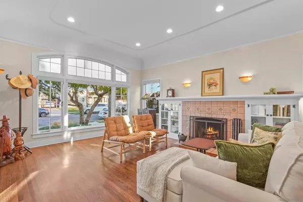 San Diego, CA 92116,4632 Kensington Drive